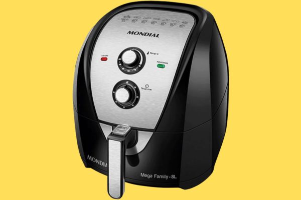 airfryer mondial com fundo amarrelo