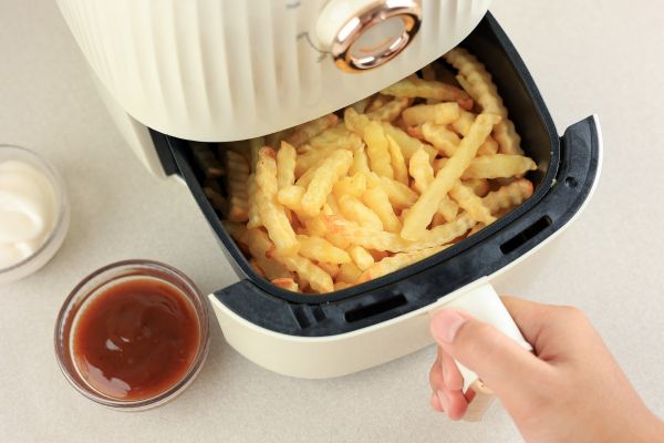 Como Tirar Gordura da Airfryer: Método Infalível pra Limpeza Fácil