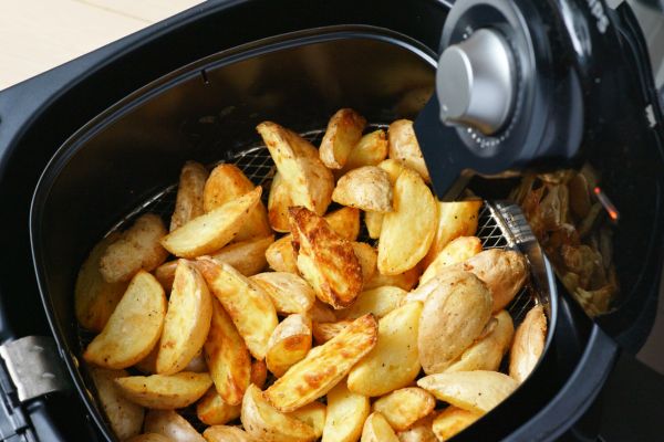 Como Tirar Mancha de Gordura da Airfryer? Passo a passo