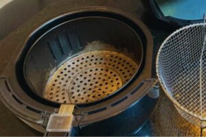 airfryer enferrujado e descascando