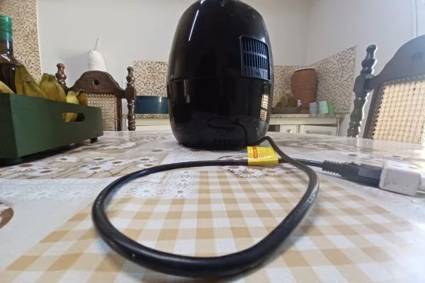 É Normal o Fio da Airfryer Esquentar? Descubra Quando Isso é Perigoso