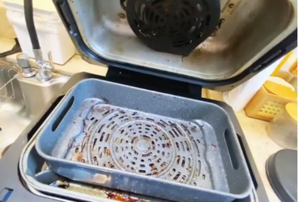 como-limpar-a-chapa-da-wap-barbecue Como limpar a chapa da WAP Barbecue sem danificar o antiaderente